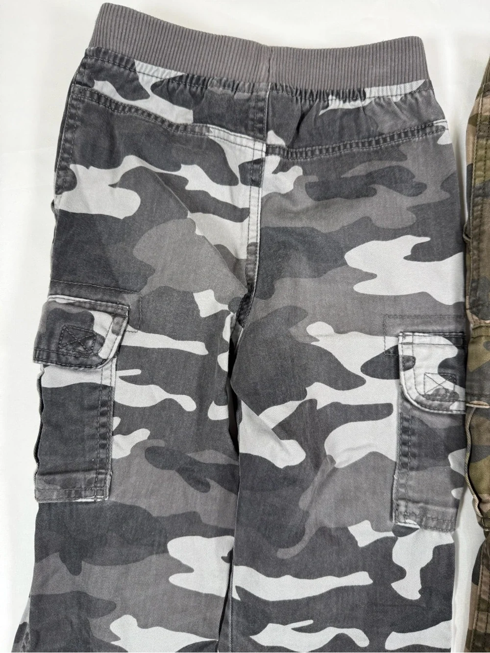 THE CHILDRENS PLACE Boys Cargo Pants Lot Size 4T Camo Military Streetwear